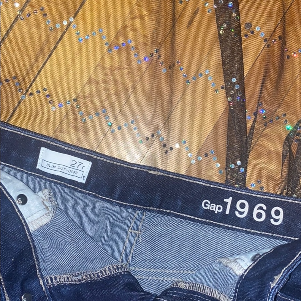 Shorts - Picture 3 of 3